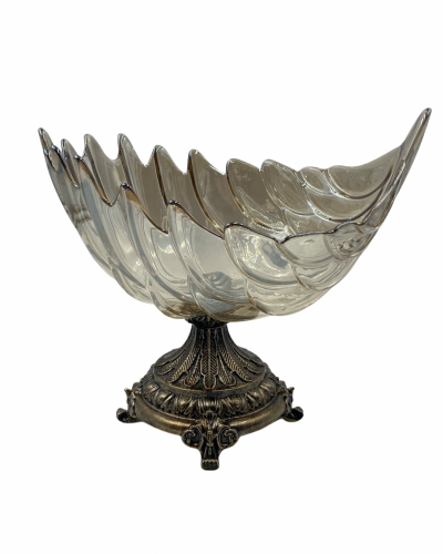 صينية من الزجاج باللون الفضي والرمادي مقعر