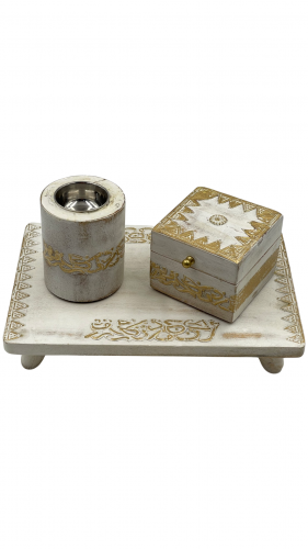 طقم خشبي فاخر من مبخره  وصينيه و صندوق بزخرفة جميلة لون ابيض