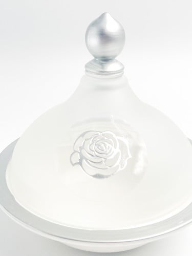 تمرية زجاج مثلج ولمسات فضية مميزة وعصرية