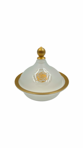 تمرية مثلجة بنقشة وردة