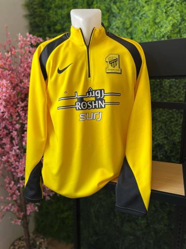 سويتر الاتحاد الأصفر 2025