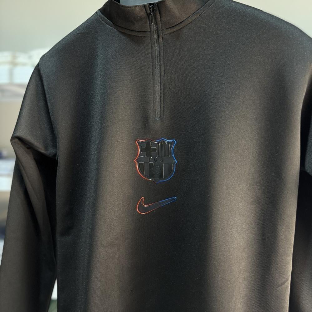 سويتر برشلونة لون اسود