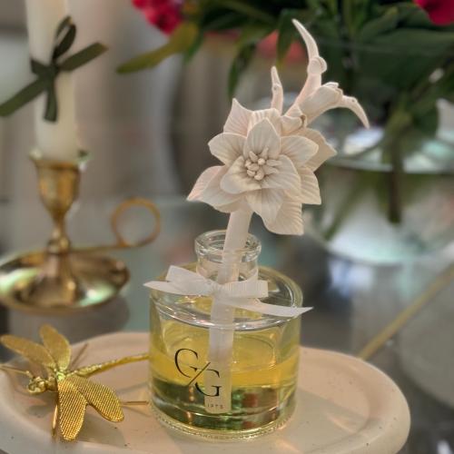 فواحة غصن الورد ( 6 قطع ) + زيت عطري 50ML