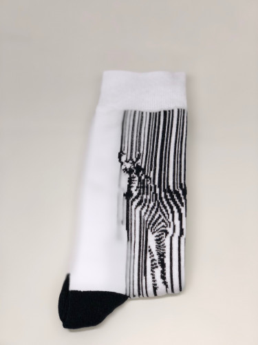 شراب ابيض مخطط اسود