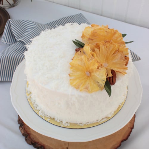 كيكة آيسكريم الاناناس بجوز الهند بالليمون