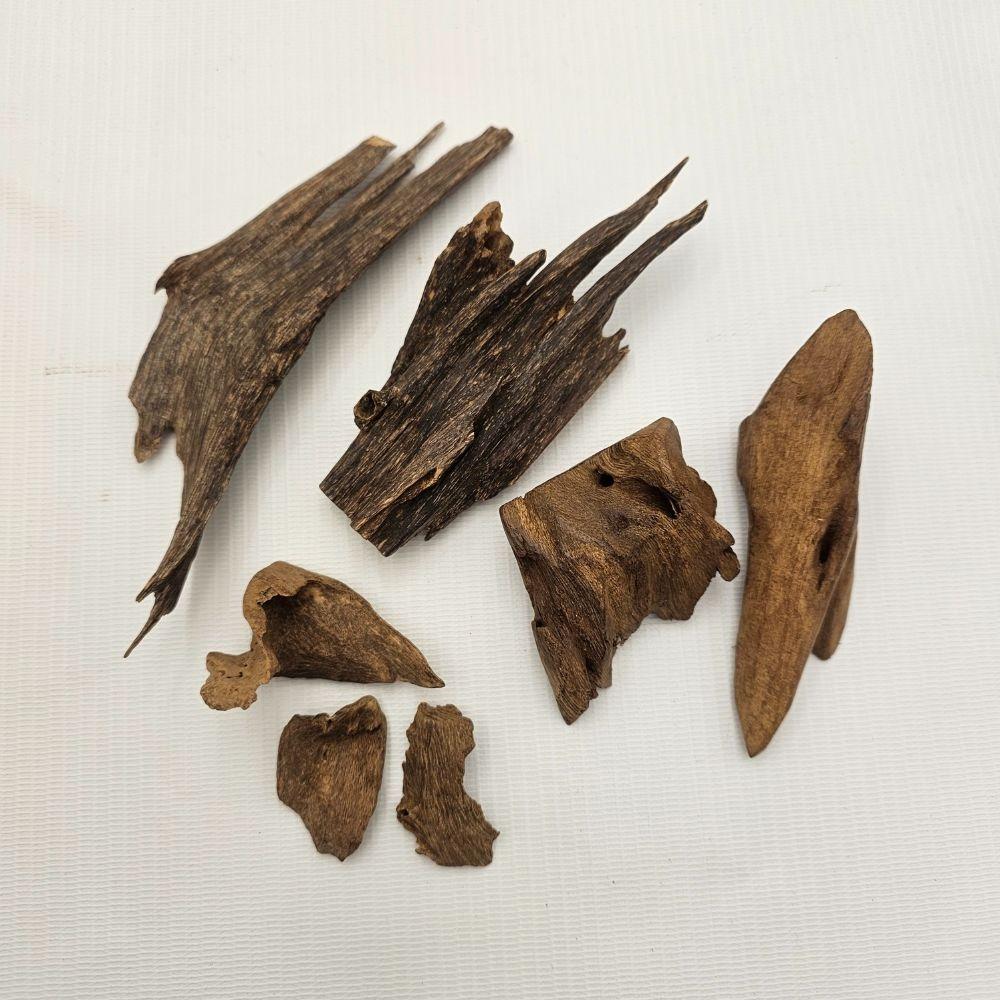 الفرق بين العود الاصلي والمغشوش