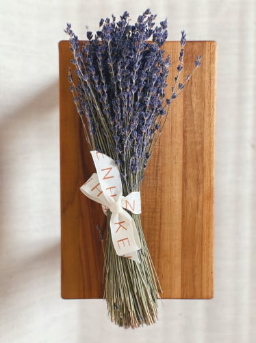 ربطة لافندر طبيعي  منسقة