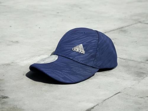 كاب adidas