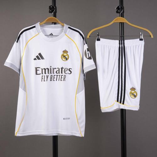 طقم ريال مدريد 26/25 ( ولادي )