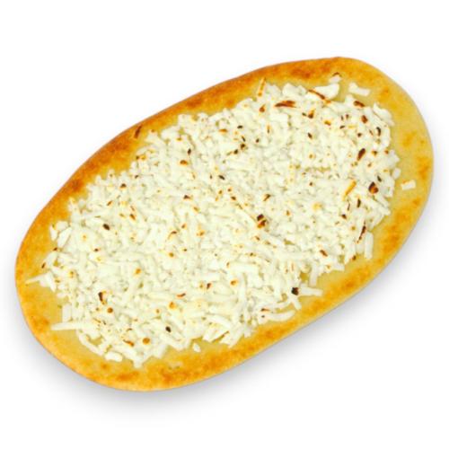 قوارب لوز بجبن الحلوم