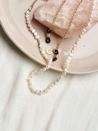 PEARL WHITE - EYE GLASSES CHAIN | SUNNY CORDS