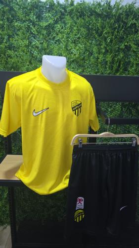 طقم الاتحاد مع شورت