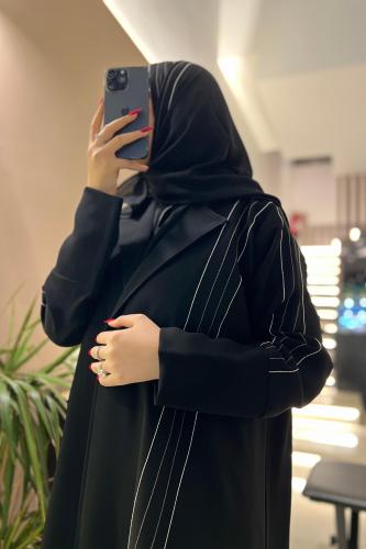 ميا بقصة بليزر