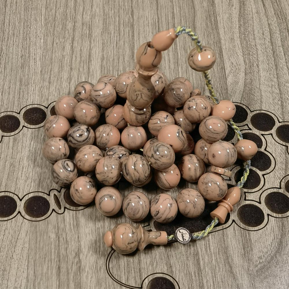 مسباح من أفياش أمريكية