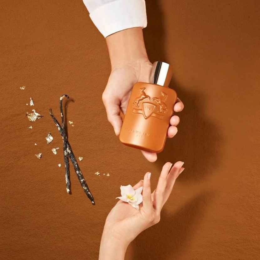 رحلة عبر الزمن مع عطور دي مارلي: إبداع فريد يعكس عبق التاريخ