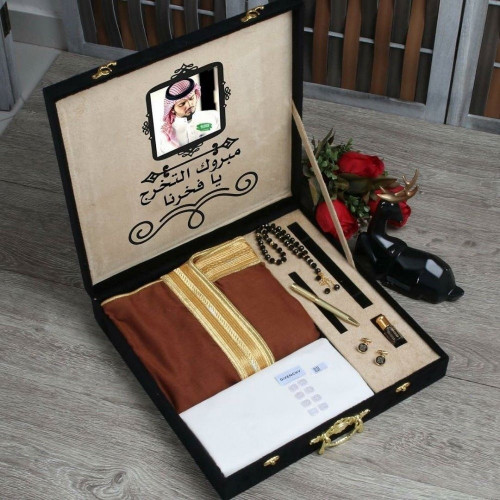 بوكس إهداء راقي مع امكانية تصميم صورة وعبارة اهداء...