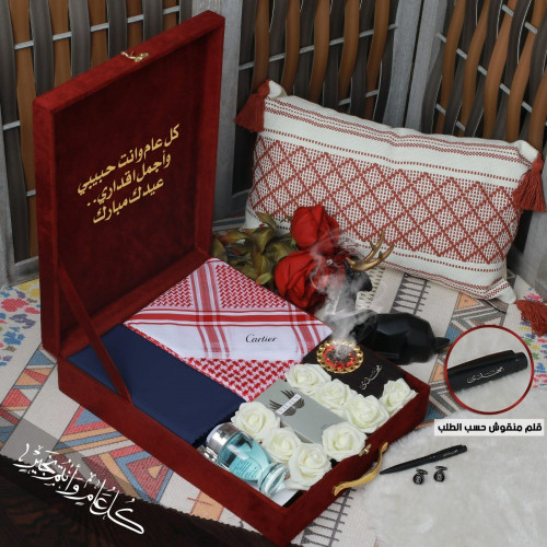 بوكس هدايا رجالي قماش وشماغ فخمة مع مجموعة إكسسوار...
