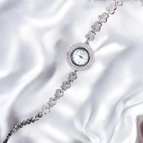 ساعة زركون فضي