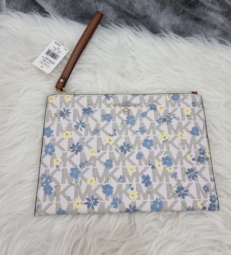 باوتش مايكل كورس^^