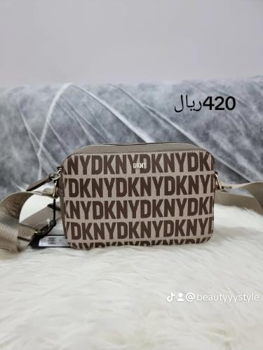 شنط دكني الحجم صغير مع سير طويل^^