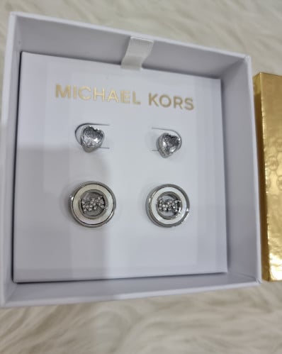 حلق مايكل كورس فضي^^