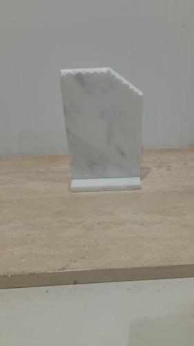 استاند لون ابيض مقاس 30*20
