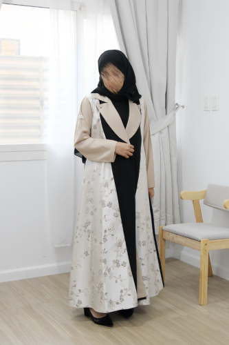 210- عباية رسمية تفتة
