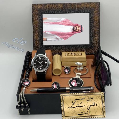 طقم ساعه رجاليه بالاسم والصورة