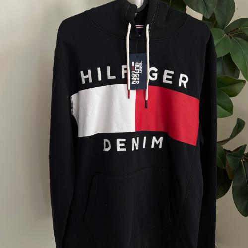 بلوفر تومي هلفقر رجالي اسود