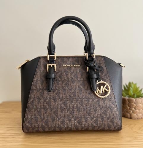 شنطة مايكل كورس بني غامق وأسود Ciara