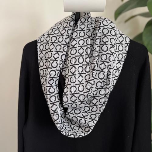 سكارف كلفن كلاين دائري