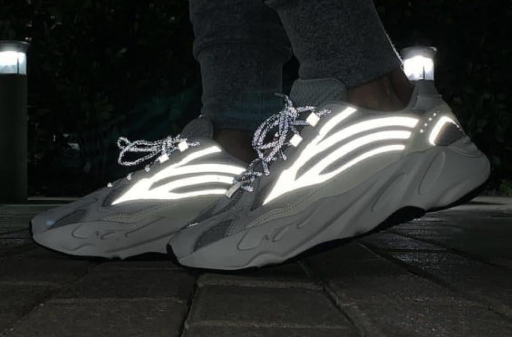 Yeezy static 700 black sales