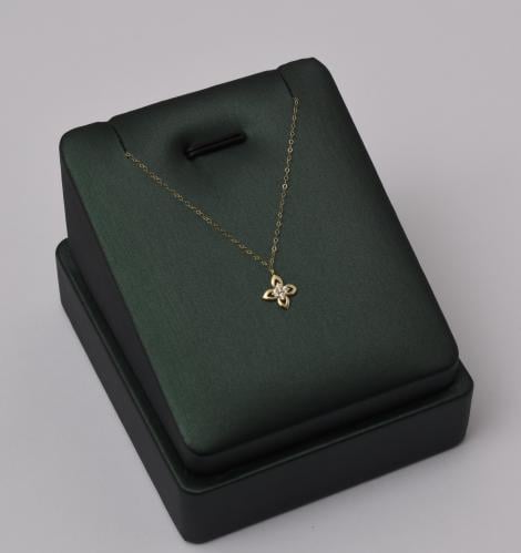 عقد ذهب عيار18