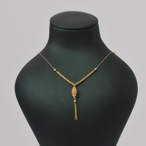 عقد ذهب عيار 21