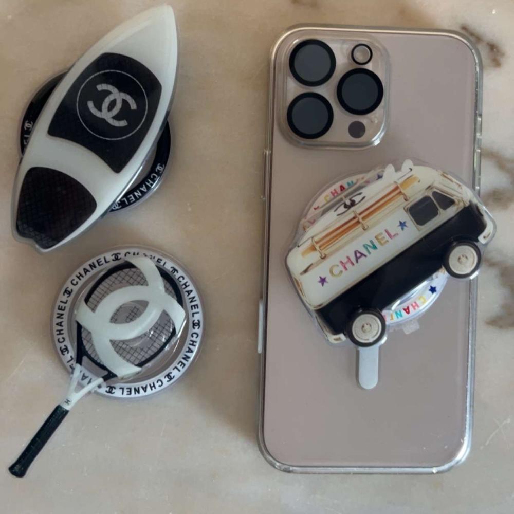 Chanel magnetic phone grip