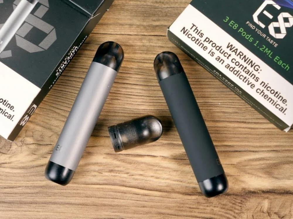 مقارنة بين E8 Pod System وRenova Zero