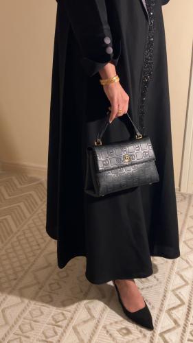 عباية قمر