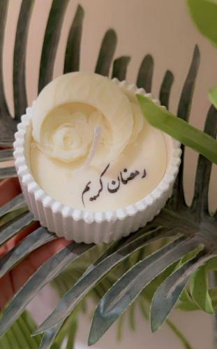 توزيعات شموع في قالب كونكريت