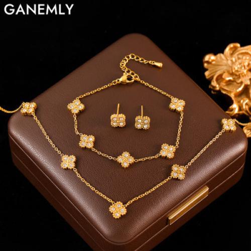 GANEMLY New Sparkling Leaf Clover Zircon Necklace...