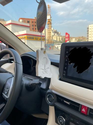 فواحة حجرية للسيارات