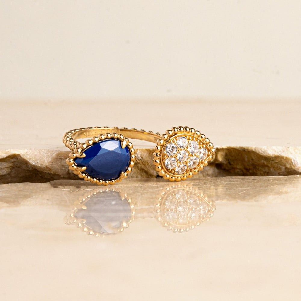 قمر وبحر - إسورة ذهبية مرصعة