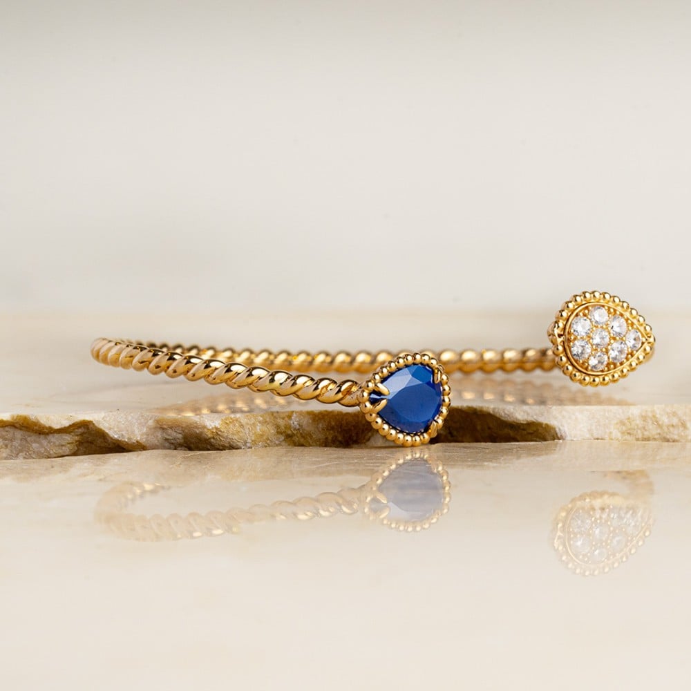 قمر وبحر - إسورة ذهبية مرصعة