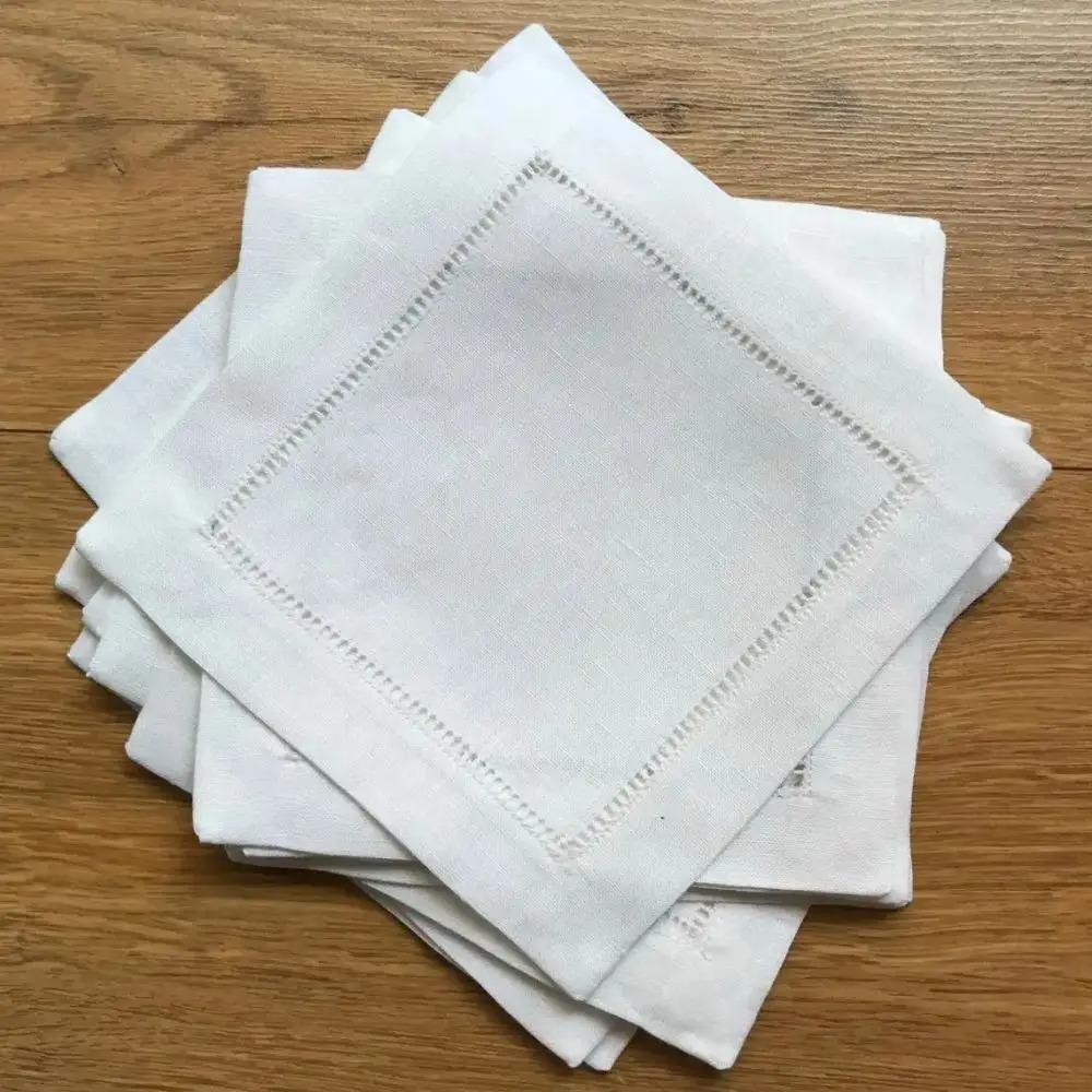 اللون: White