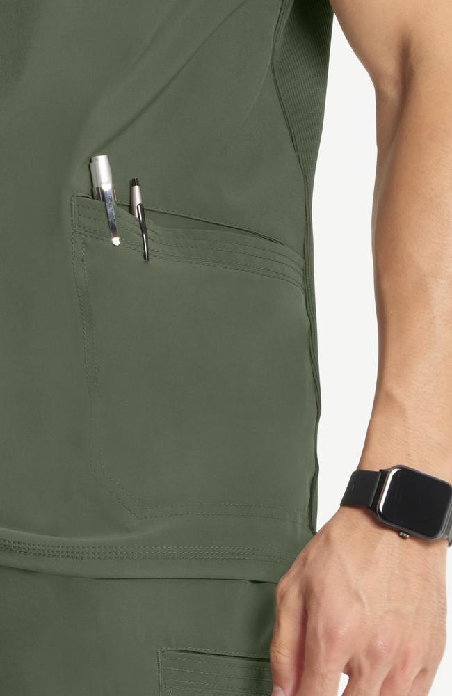 طقم سكراب كامل ماركة شروكي - إنفينيتي/ Cherokee Infinity - Men's V-Neck Solid Scrub Top / Men's Zip Fly Cargo Scrub Pant
