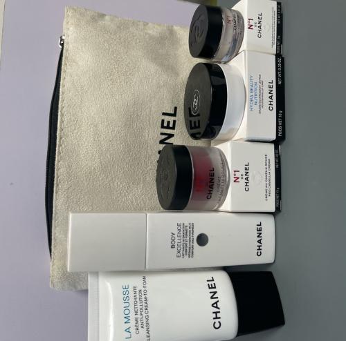 مجموعه عنايه جسم وبشره chanel