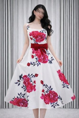 فستان باربي فلورال مع جيبون