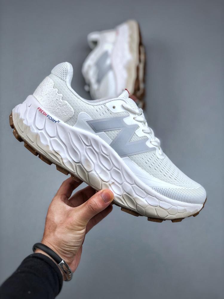 New BalanceFresh Foam More V3