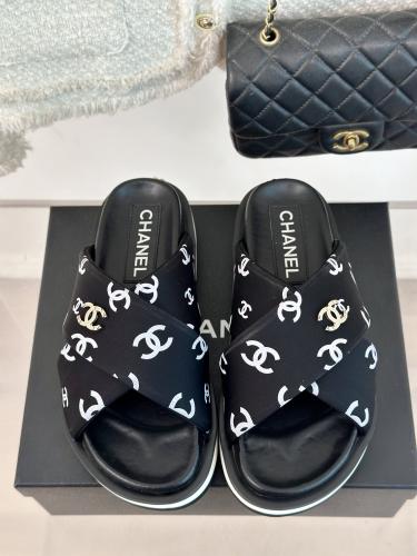 CHANEL Slipper