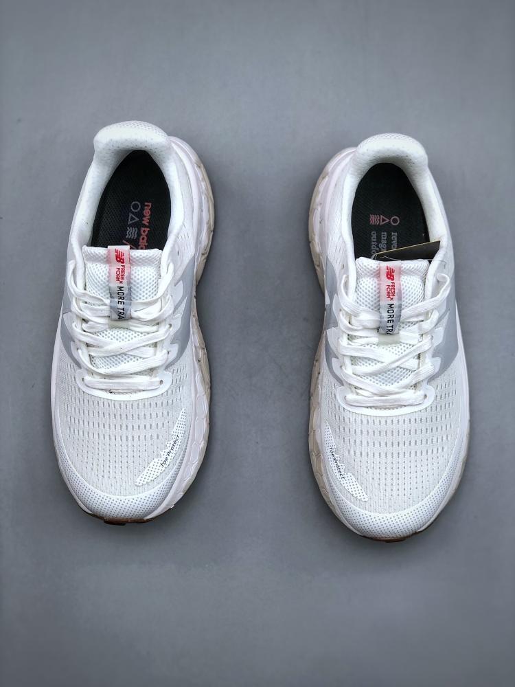 New BalanceFresh Foam More V3