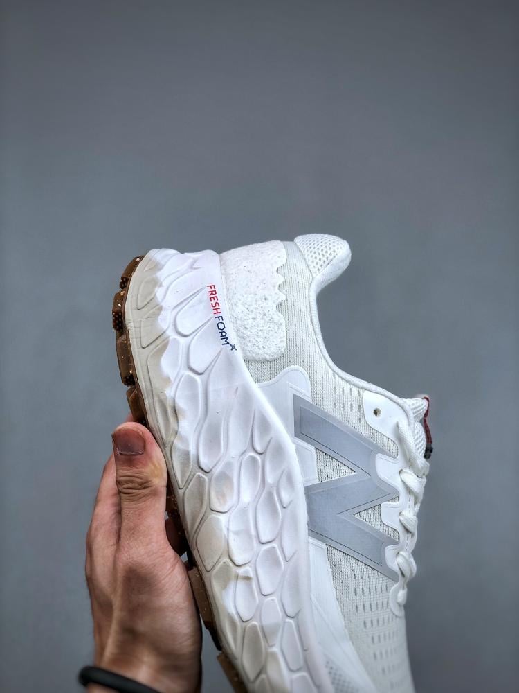 New BalanceFresh Foam More V3